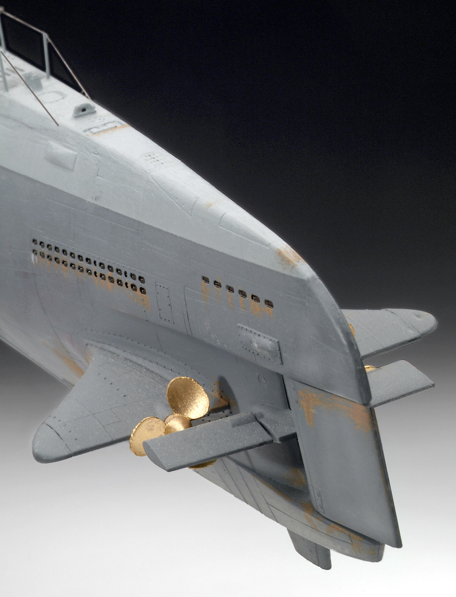 Revell Maqueta submarino alemán Type XXI con interior, Kit modello