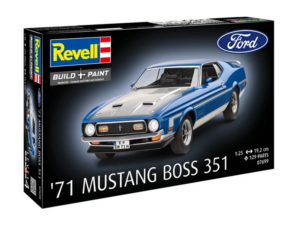 Ford Mustang Boss 351 1971 By Revell # 7699 1/25